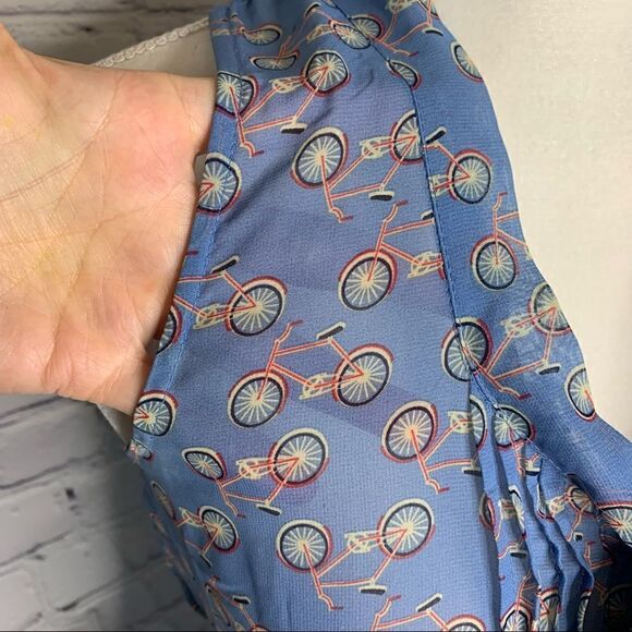 Eyeshadow Bicycle sleeveless semi sheer top with neck tie - Picture 7 of 9